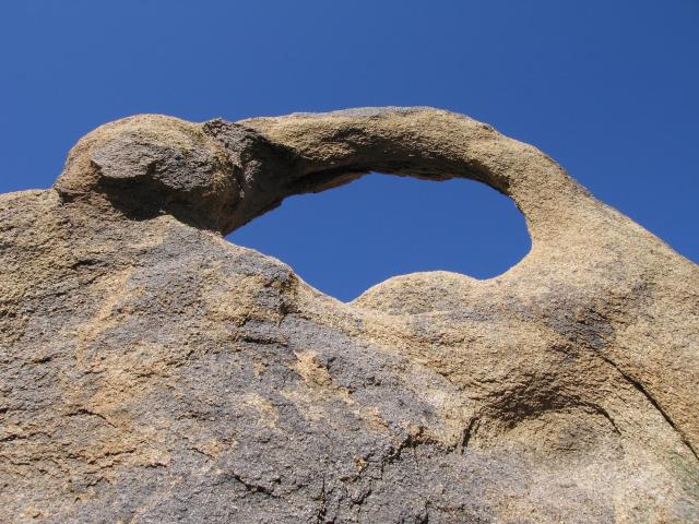 640