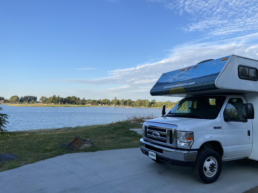 Escape to Idaho's Gem: Jefferson County Lake Park - Where Adventure Awaits!