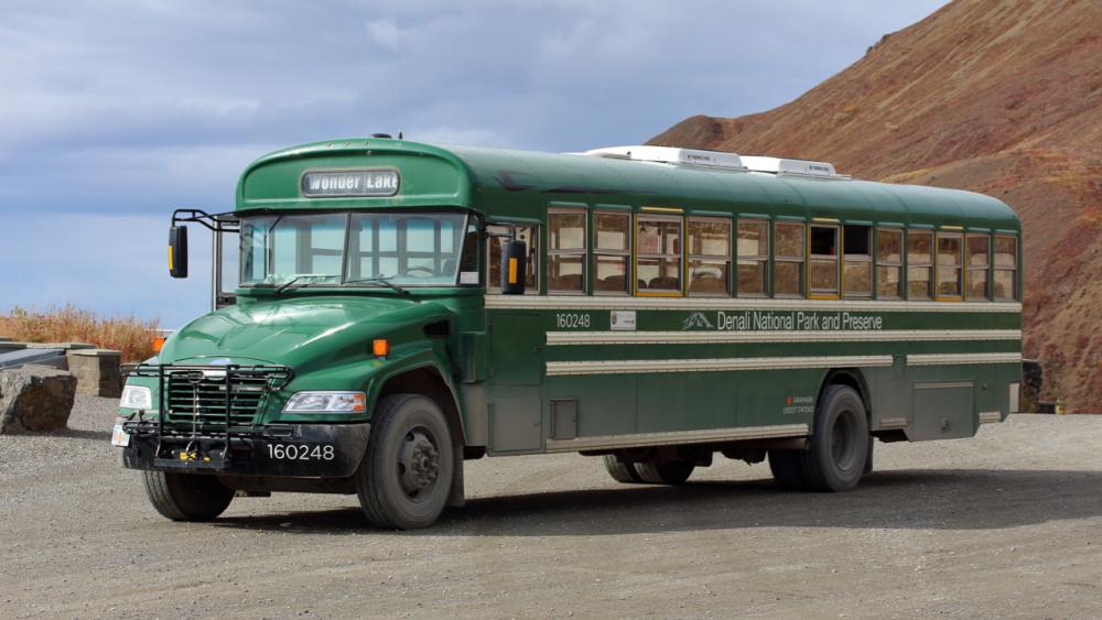 Shuttle Bus - Denali N.P./Alaska