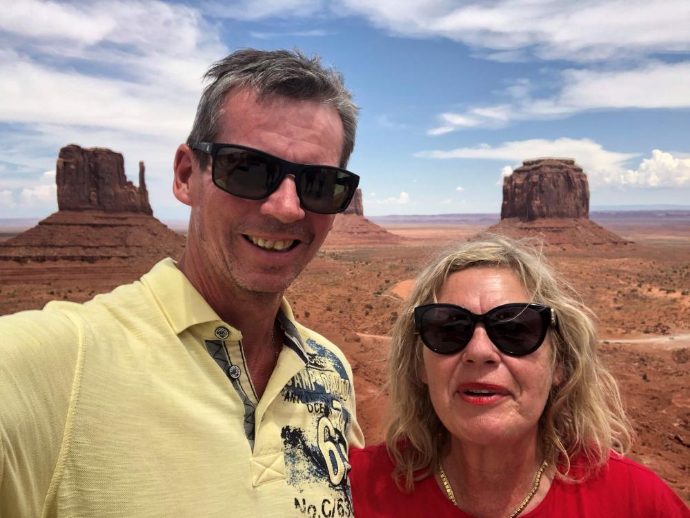 Regina und Klaus im Monument Valley