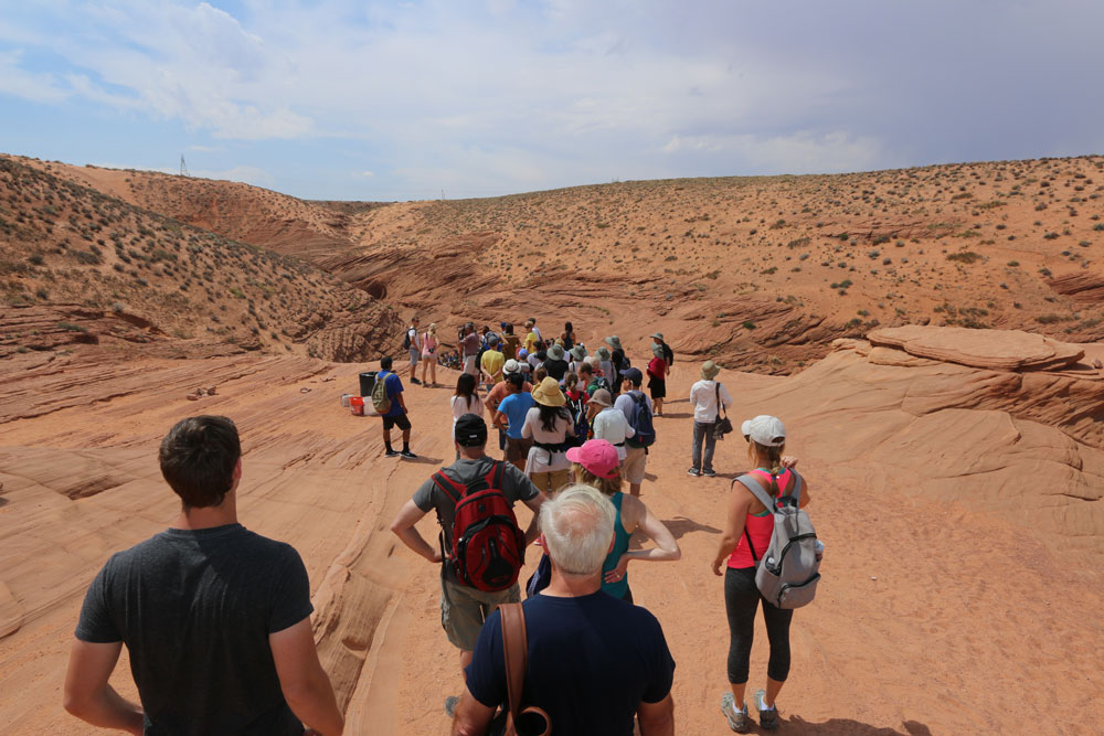 Stau am Einstieg zum Lower Antelope Canyon