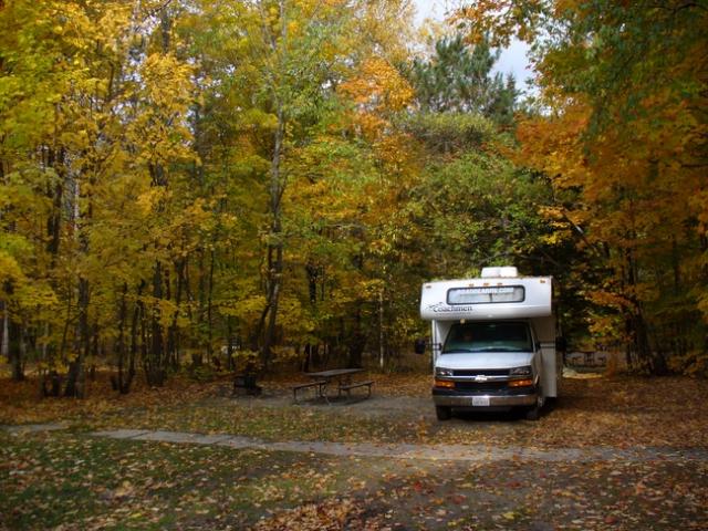 Escape to Blackberry Bliss: Your Guide to New Hampshire's Blackberry Crossing Campground